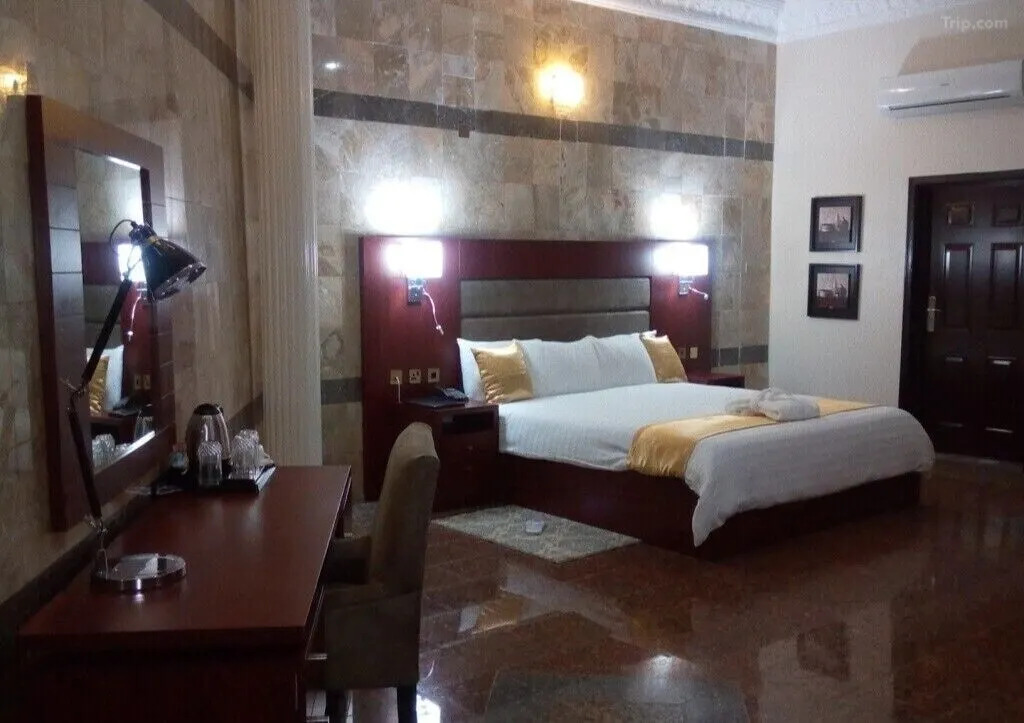 /web/uploads/116/De Castle Hotel & Resort Enugu/room-photos/Standard Room (Upstairs)/super standard111.jpg